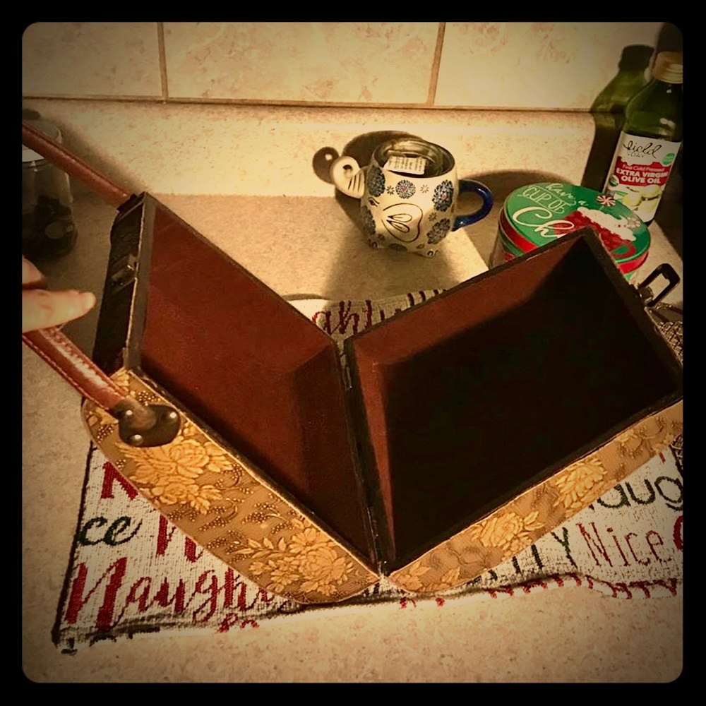 Vintage Floral Case Purse